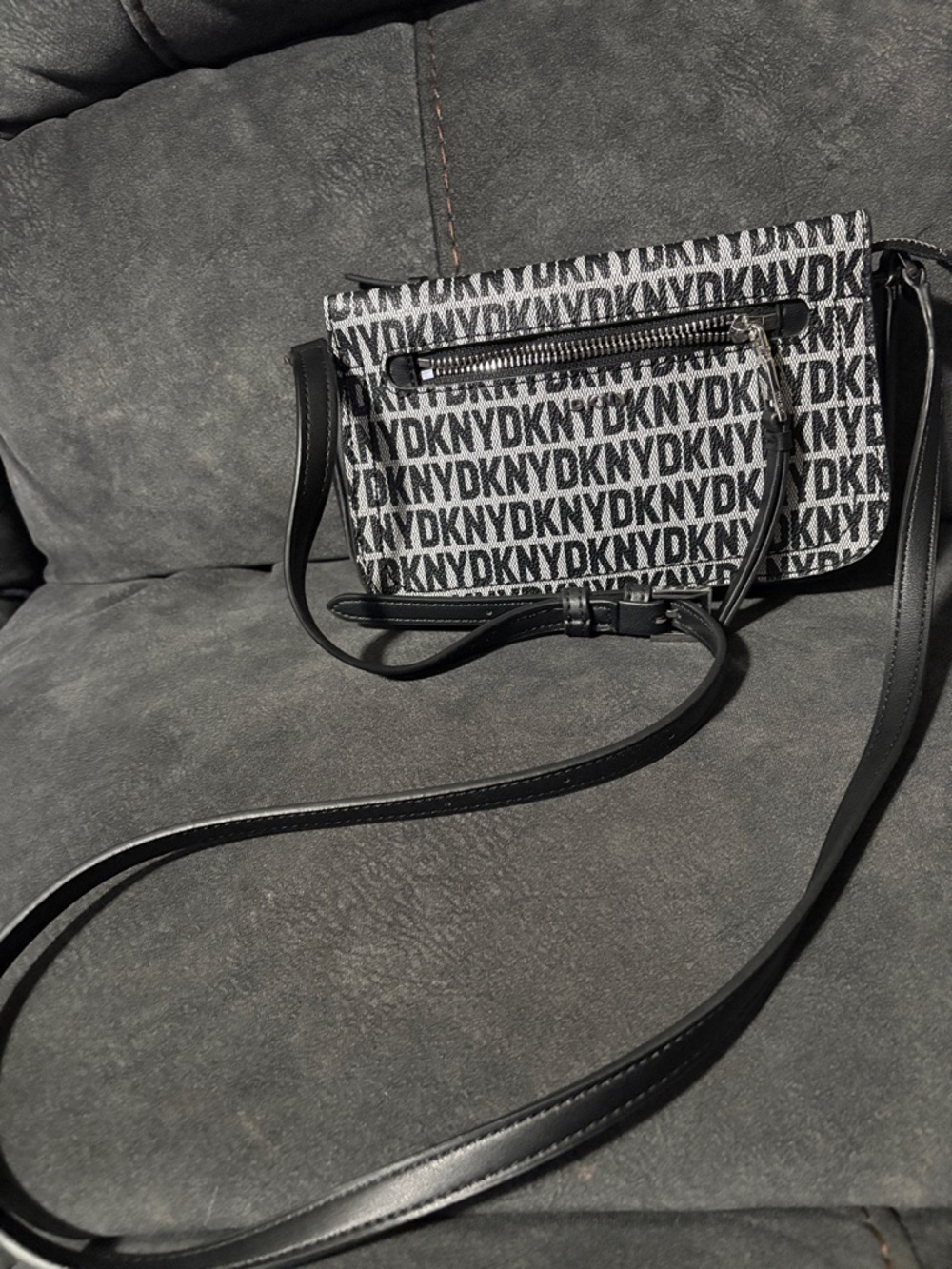 DKNY Black & White Signature Logo Crossbody